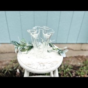 Vintage Muurlan Lasi, or Muurla Glass, of Finland ruffled vase